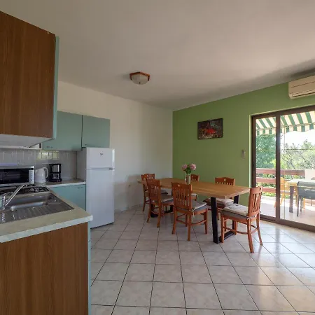 Apartment Ana *