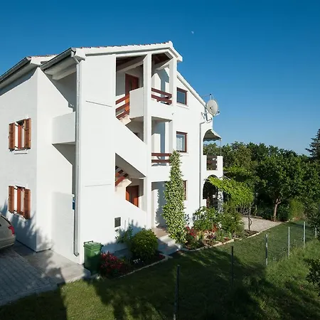 Apartment Ana